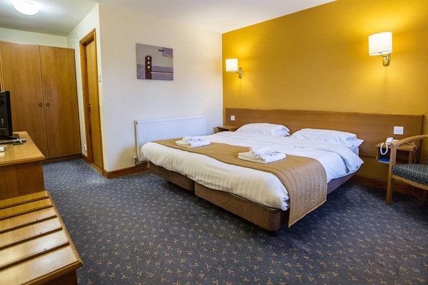An image labelled King Size Double/Twin Room