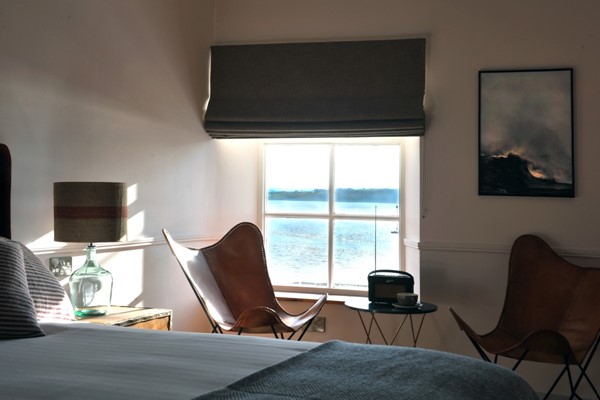 An image labelled Superior Seaview Room