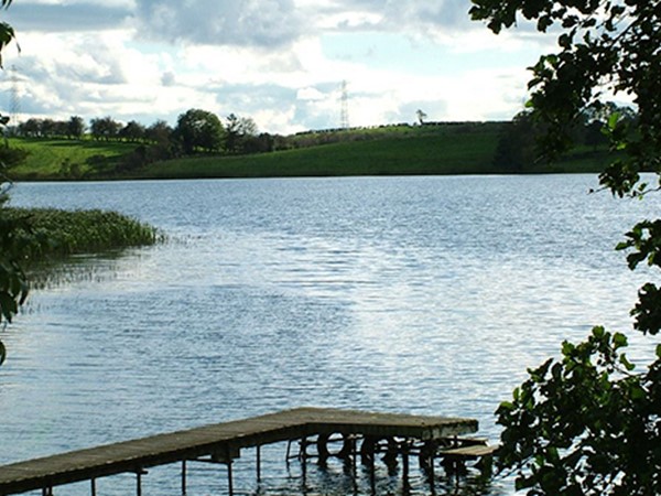 An image labelled Vue sur le lac