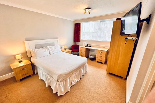 An image labelled Lodge Double Room