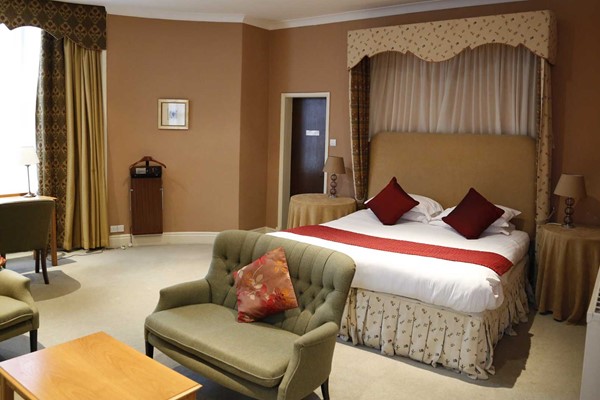 An image labelled Grand Suite Room