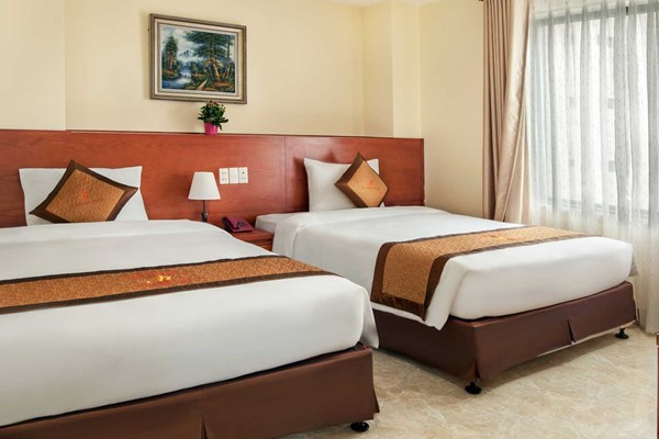 An image labelled Deluxe Double  Room