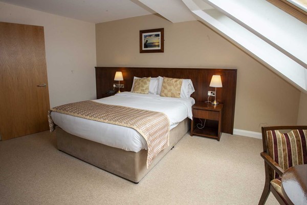 An image labelled Chambre Superior Suite